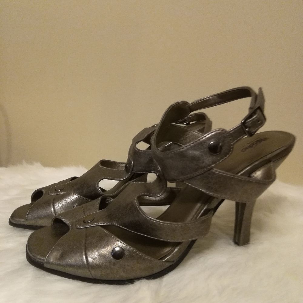 Y2k Mossimo Silver Metallic Sandals Heels